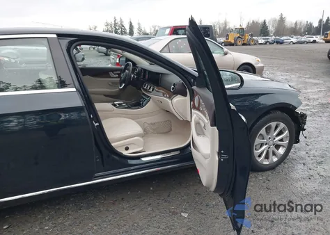 2017 Mercedes-Benz E 300 4Matic из США, поврежденный, VIN WDDZF4KB2HA187636